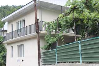 Гостевой дом mariko Боржоми Семейный номер с балконом-68